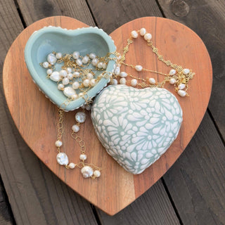 Mi Amor Just For You - Mint and White Heart Box